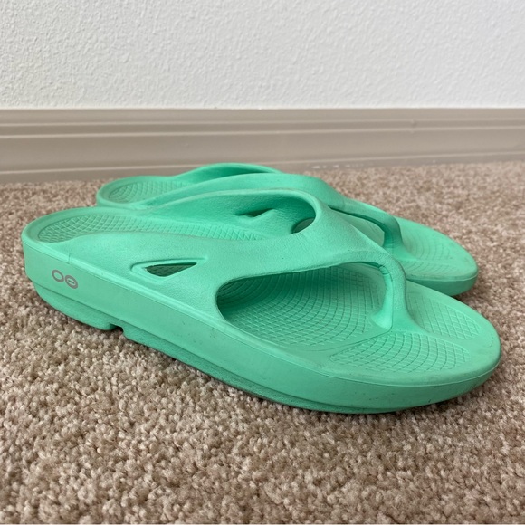 OOFOS Shoes Oofos Womens Ooriginal Seafoam Green Flip Flops Sandals Size 7 Poshmark